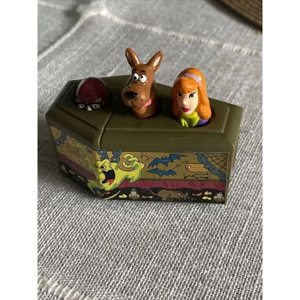 Burger King Scooby-Doo Toy - Vintage 1996 Hanna-Barbera – RARE Rolly Coffin Toy